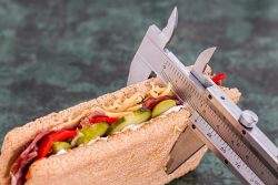 12 astuces naturelles anti-grignotage pour perdre du poids