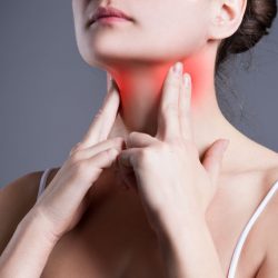 Naturheilkundliche Beratung zur Vorbeugung oder Linderung von Halsschmerzen