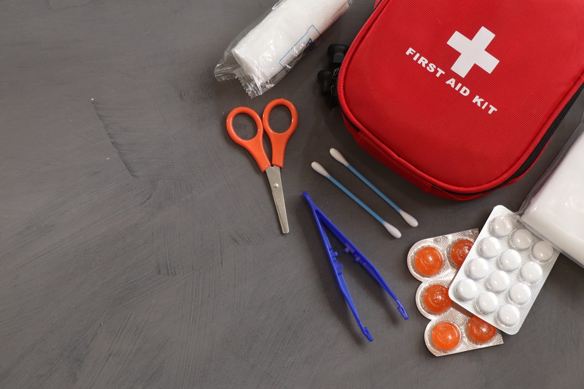 personalize your first aid kit in the pharmacy