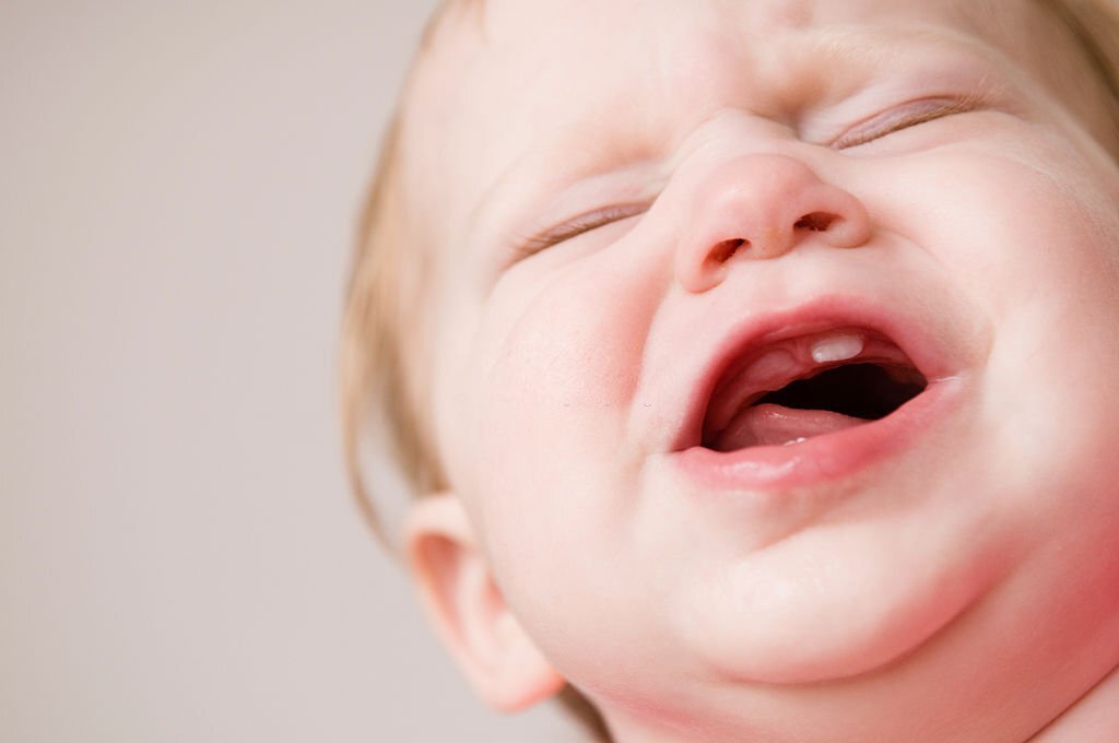 Dentizione nei neonati? Avere il riflesso dell'omeopatia!