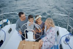 How to better manage your seasickness for the holidays?