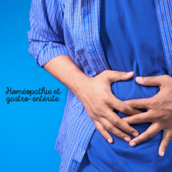 Homme souffrant de douleurs abdominales liées à une gastro-entérite, illustrant un article sur les traitements homéopathiques.