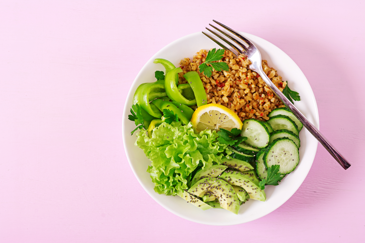 Nutrition Végétalienne en Été Plan de Repas Équilibré et Riche en Nutriments