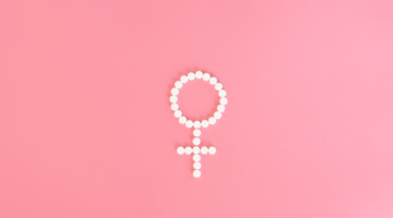 ¿Cómo puedo aliviar los sudores nocturnos de la menopausia?