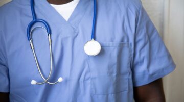 ¿Sustituirá la IA a nuestros médicos? La amenaza es real