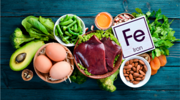 Como é que a anemia pode ser prevenida e tratada através da alimentação?